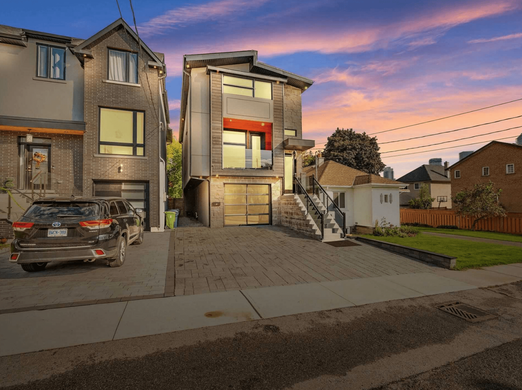 37 Guthrie Avenue | Stonegate-Queensway | Exterior